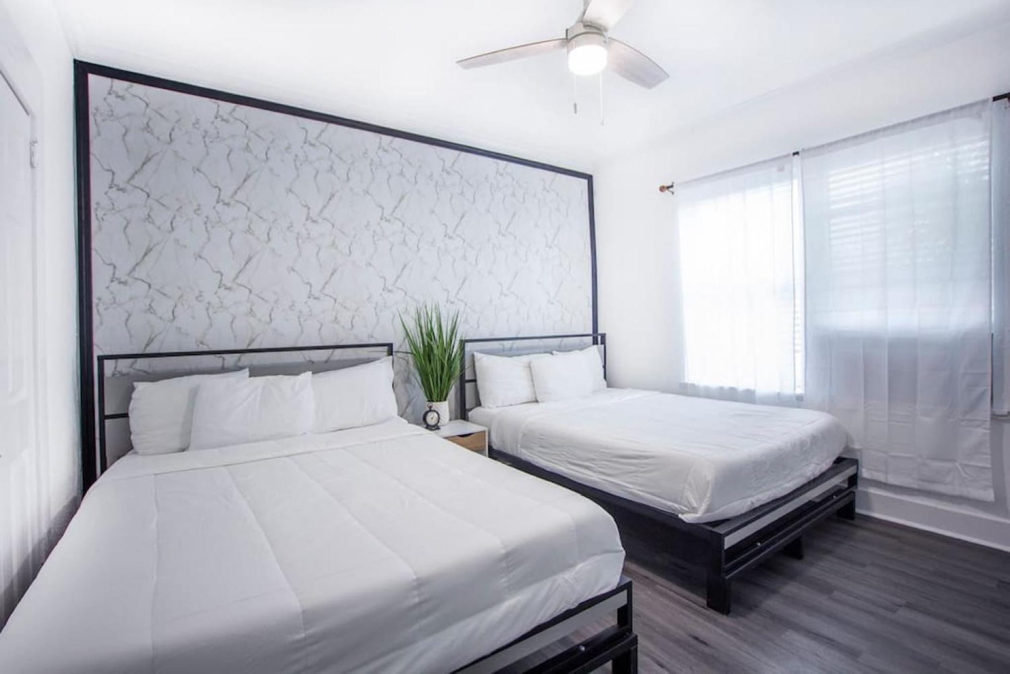 Modern Westshore Tampa Bagian luar foto