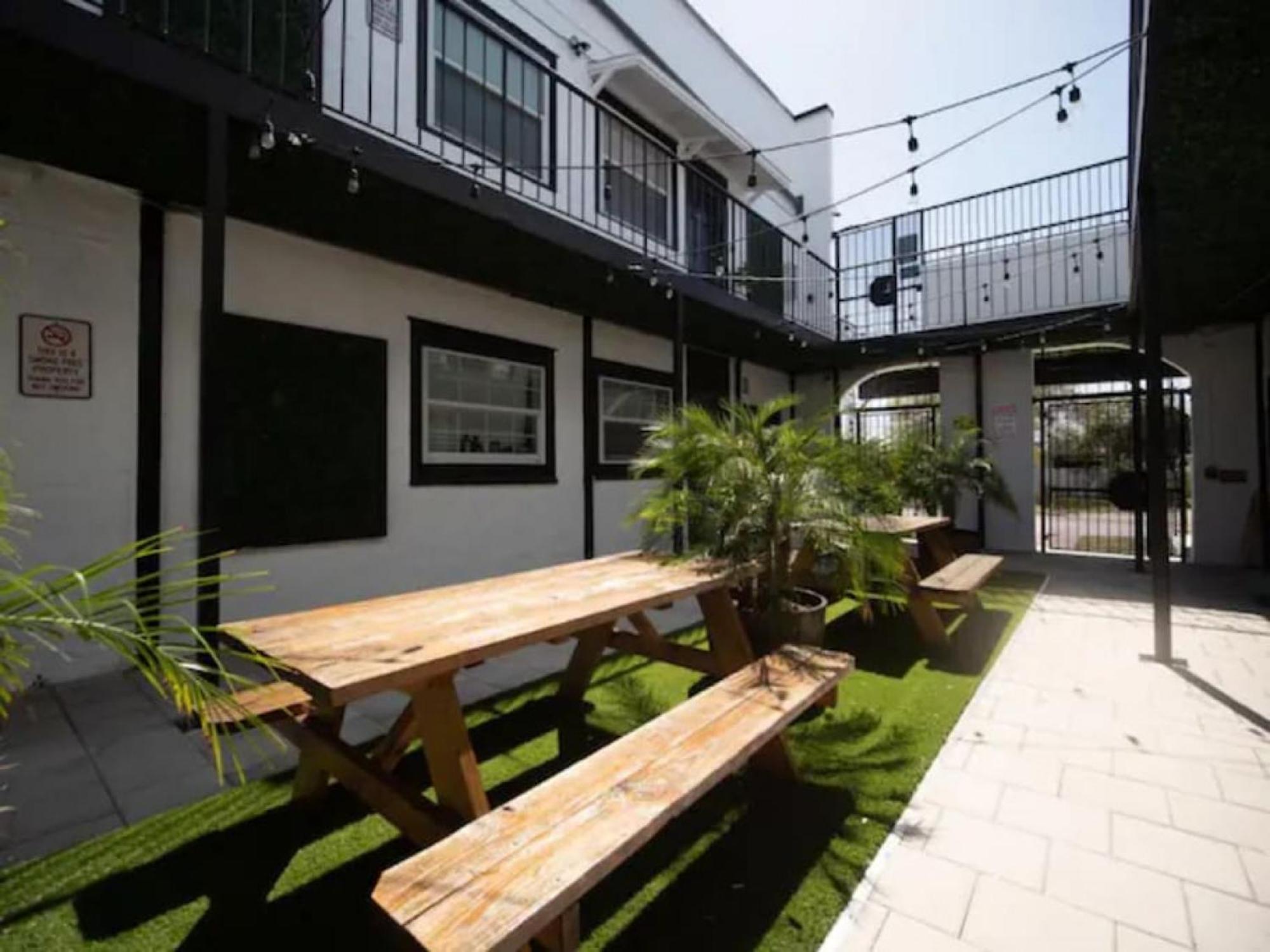Modern Westshore Tampa Bagian luar foto
